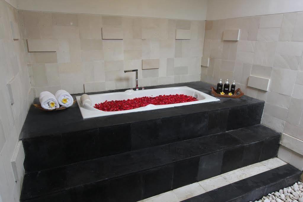 The Adnyana Villas & Spa Dempasar Exterior foto